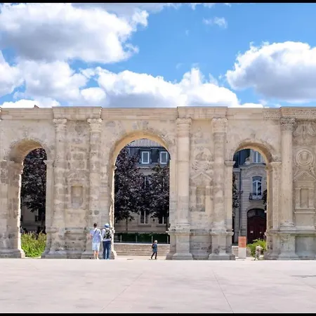 Apartment Loft Royal Des Promenades