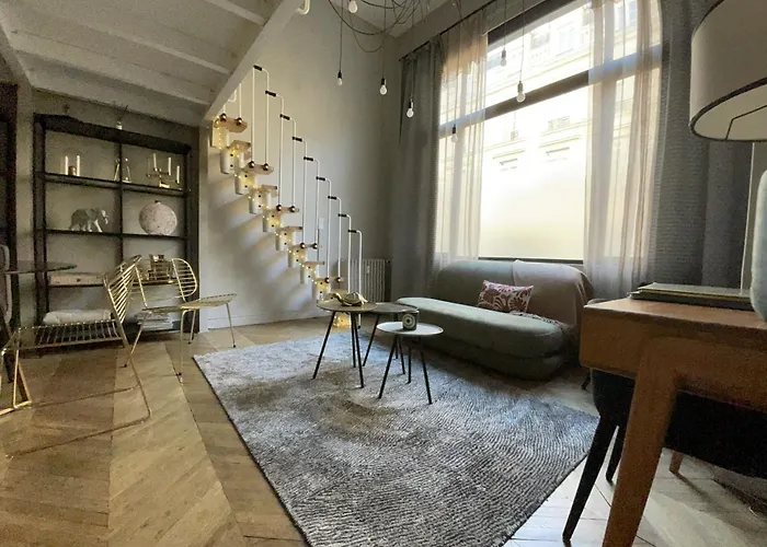 Lägenhet Loft Royal Des Promenades Reims